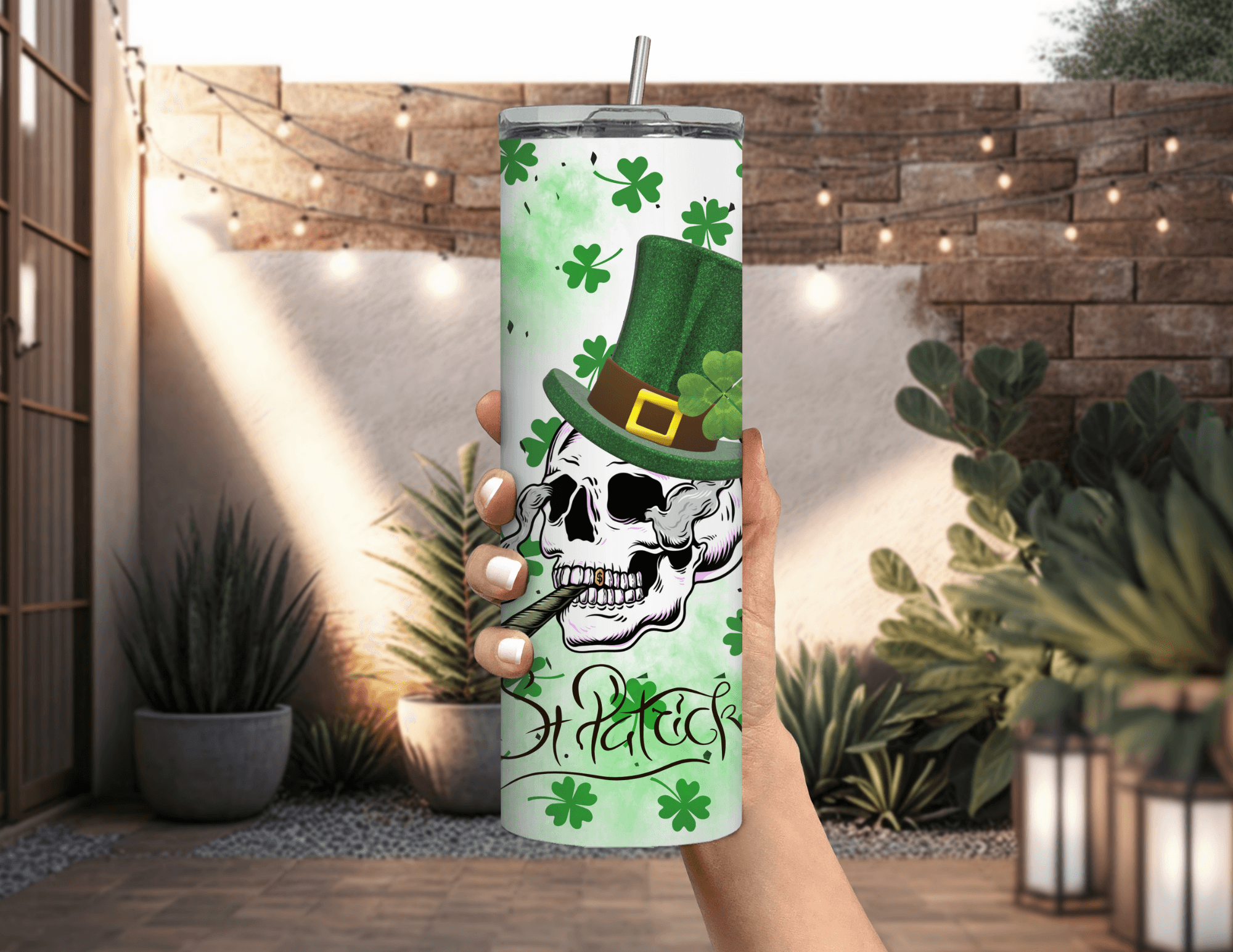 Vaso estrecho de 20 oz con calavera del Día de San Patricio