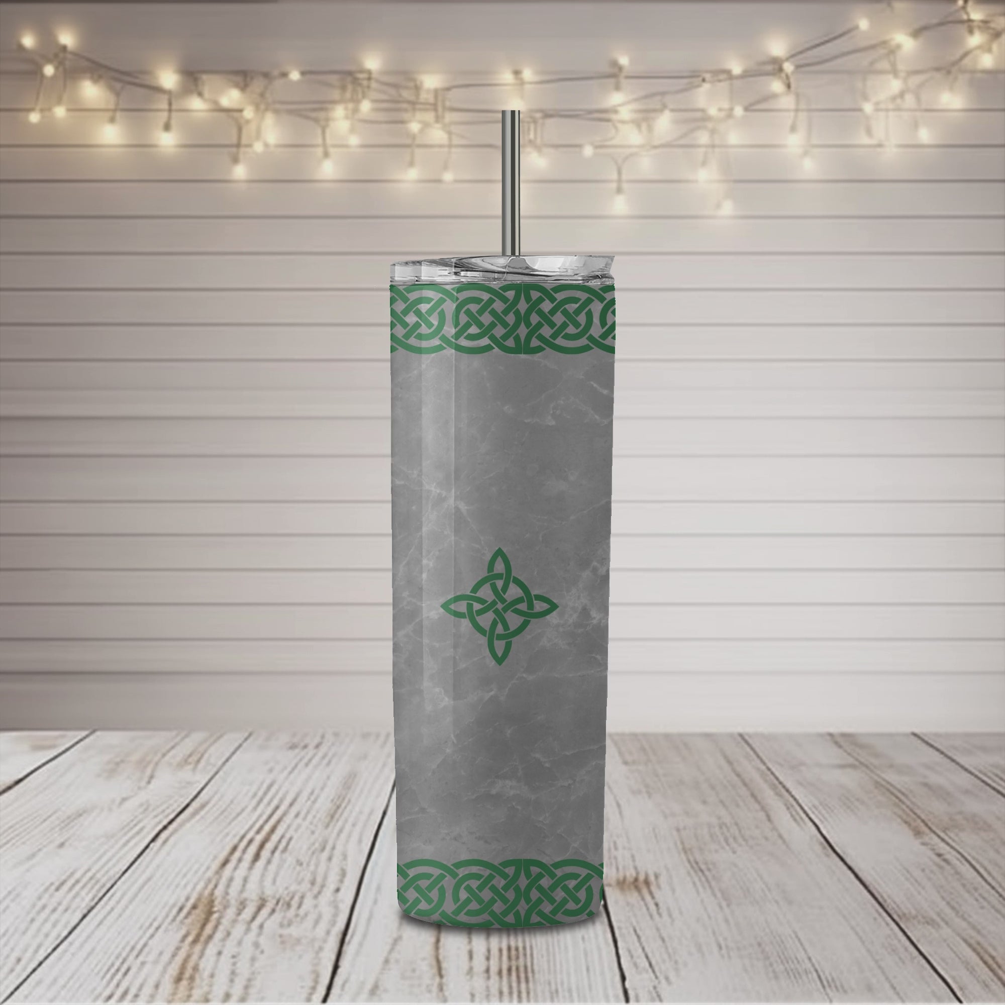 Vaso estrecho de 20 oz con cruz celta y nudos