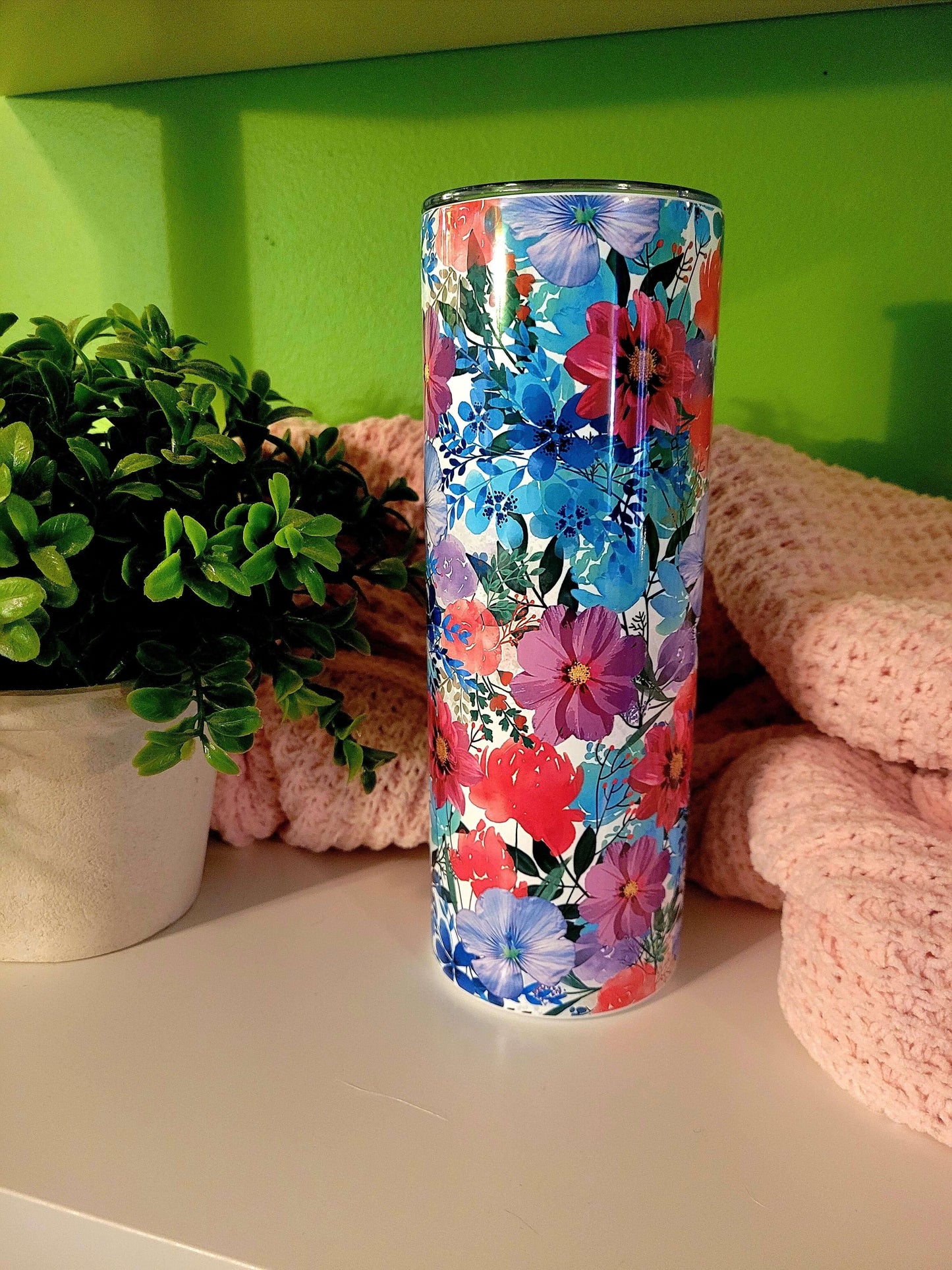 Vaso delgado de 20 oz con diseño de flores primaverales brillantes